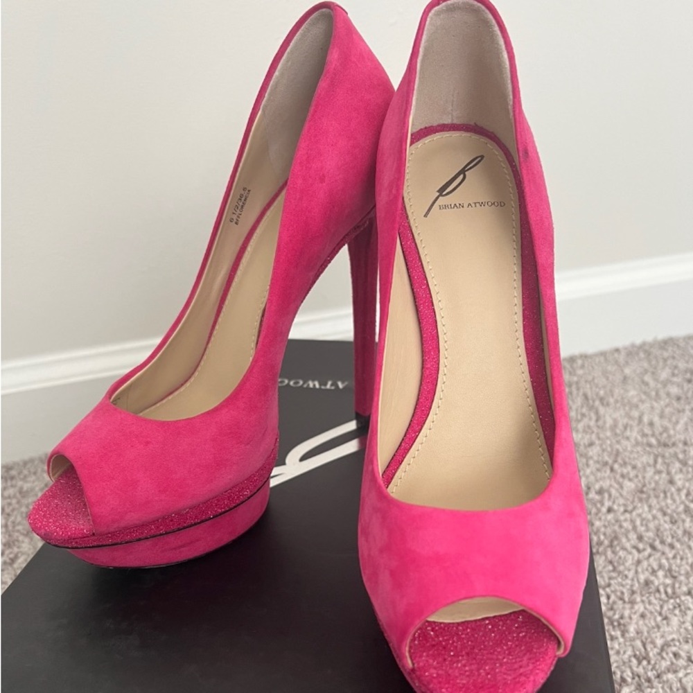 B Brian Atwood Florencio Pink Peep Toe Platform Pumps Sz 6.5